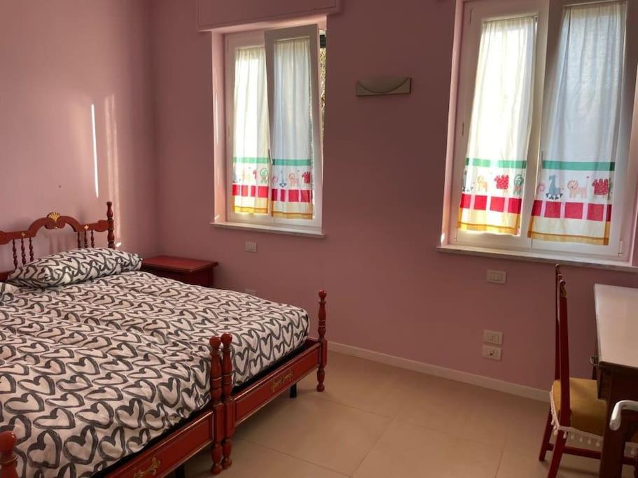 Ocean View Villa With Fast Wi-Fi And Elevator To Town Леванто Екстериор снимка
