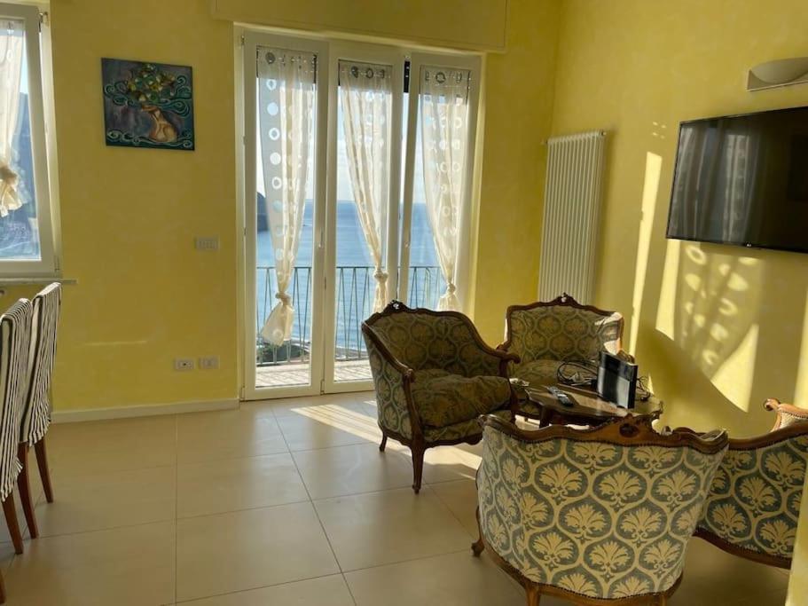 Ocean View Villa With Fast Wi-Fi And Elevator To Town Леванто Екстериор снимка